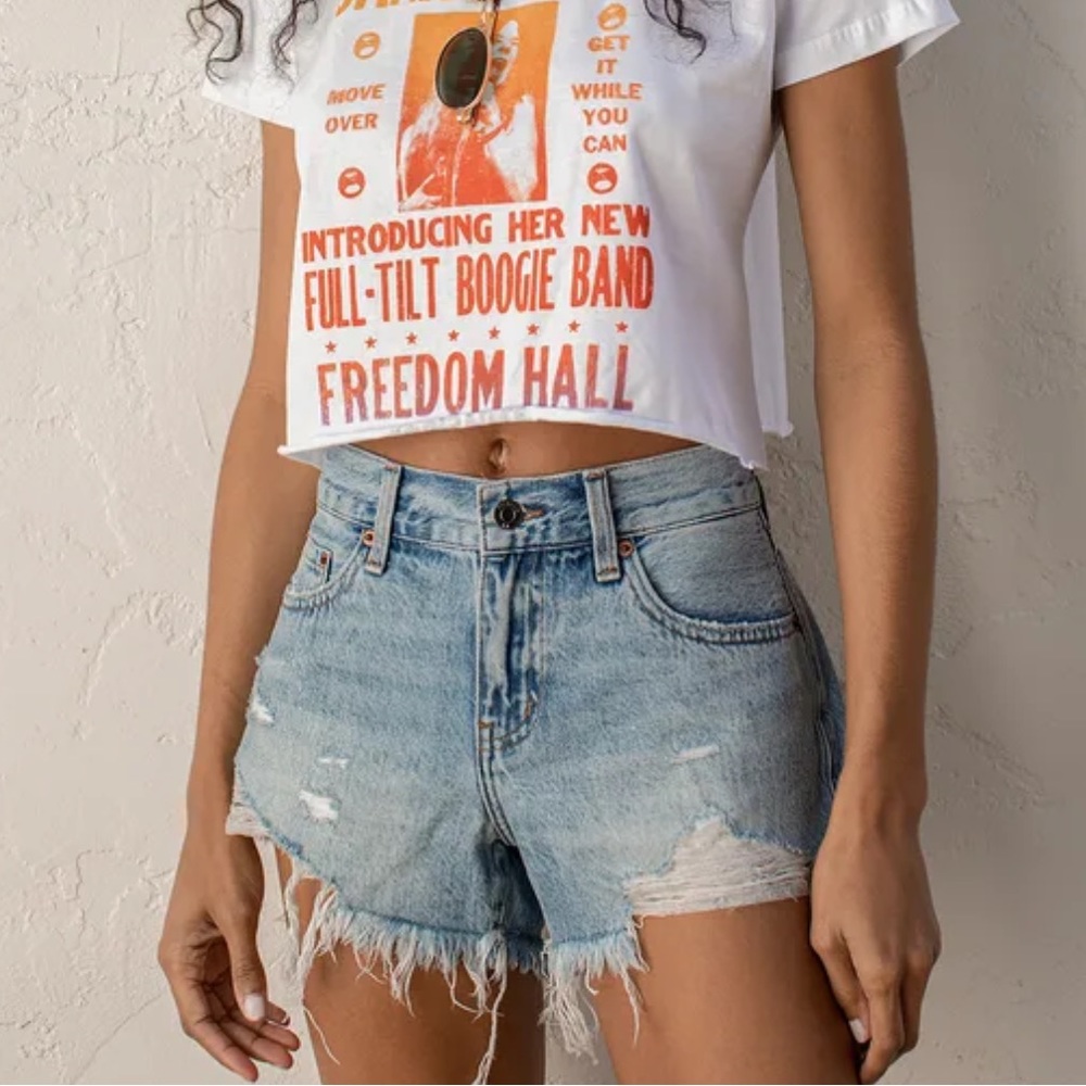 Pistola Gigi Light Wash Denim Distressed Cutoff Shorts, Womens size 27